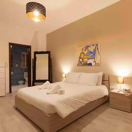 A Chic Seaside In The Heart Of Apartment *